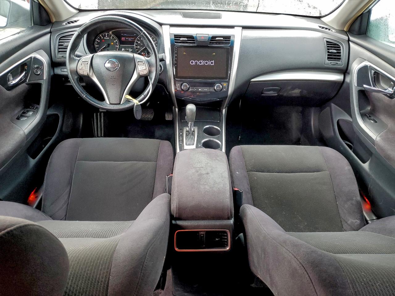 Nissan Altima 2.5 Image 10