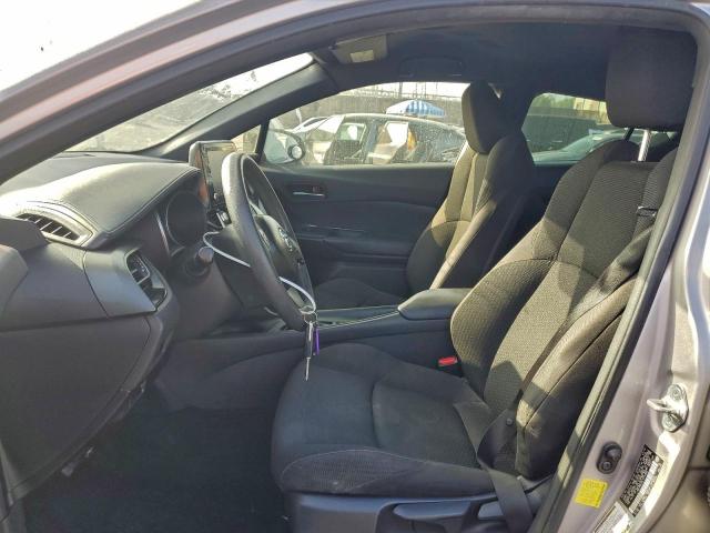 Toyota C-HR Xle Image 5