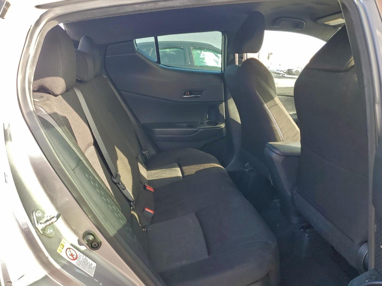 Toyota C-HR Xle Image 11