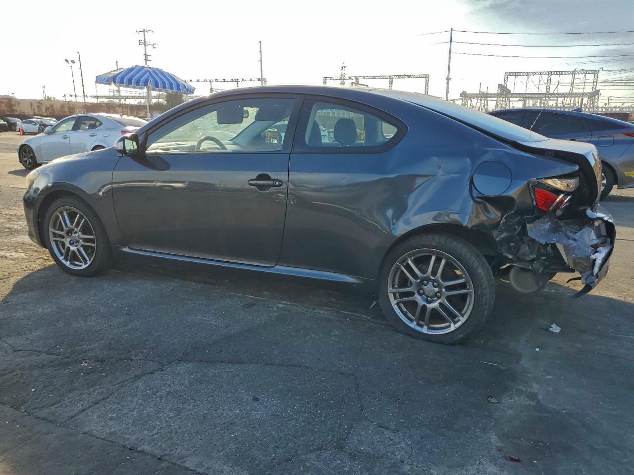 Toyota Scion Image 12