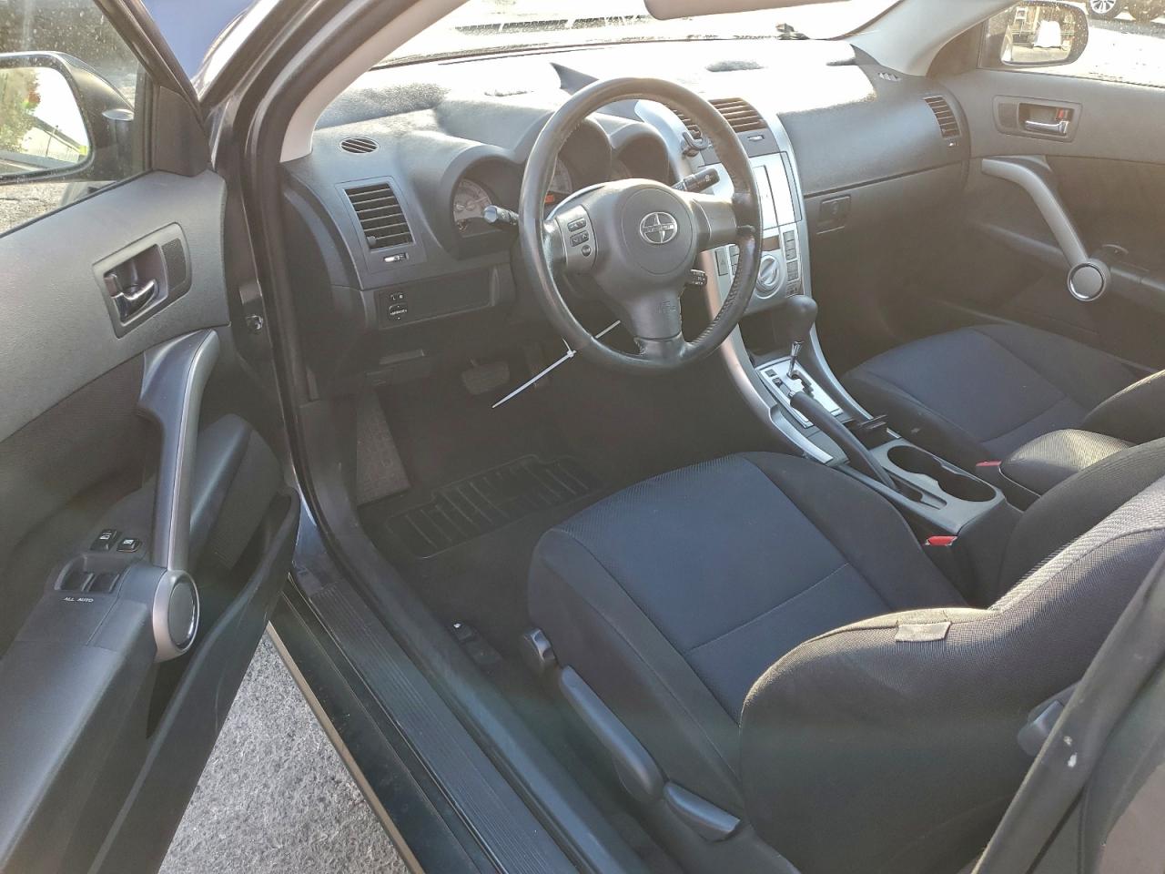 Toyota Scion Image 5