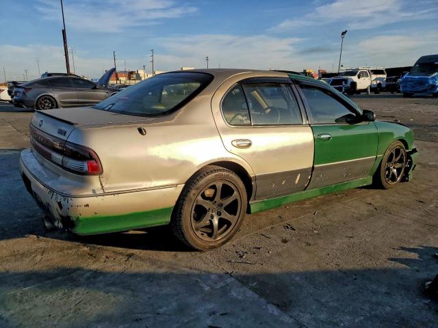 INFINITI I30 Image 12