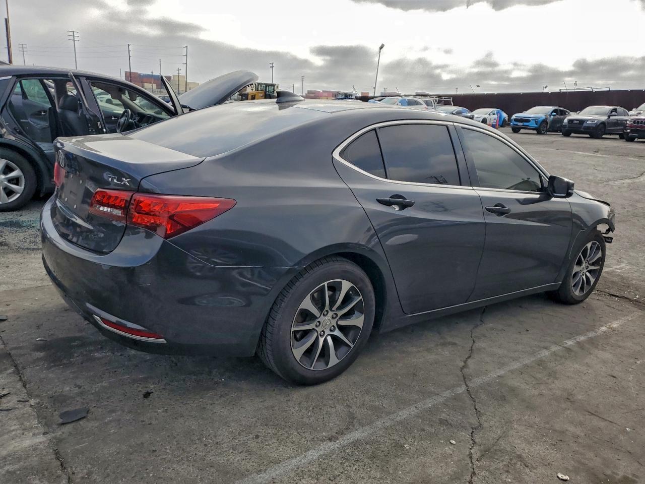 Acura TLX Tech Image 6