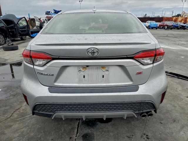 Toyota Corolla Se Image 7