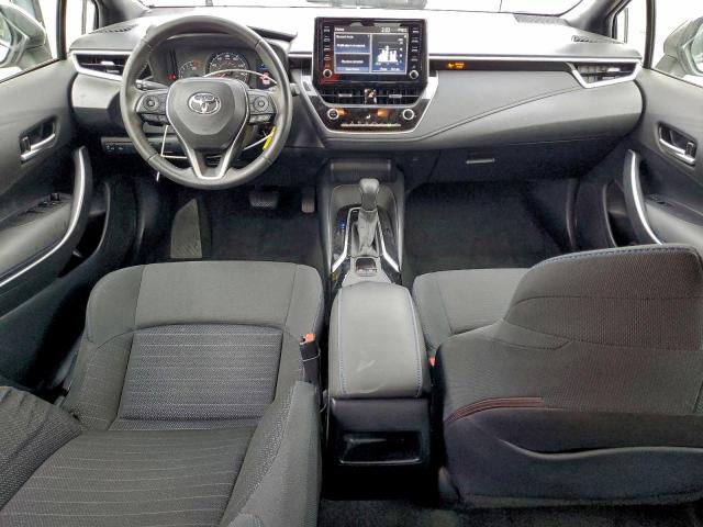 Toyota Corolla Se Image 4