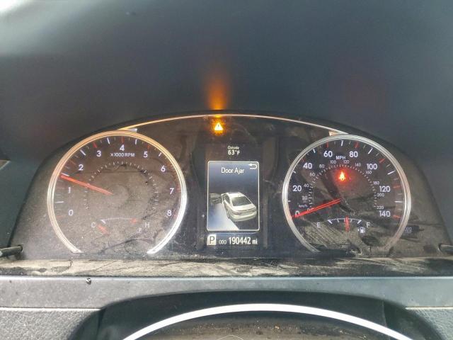 Toyota Camry Le Image 7