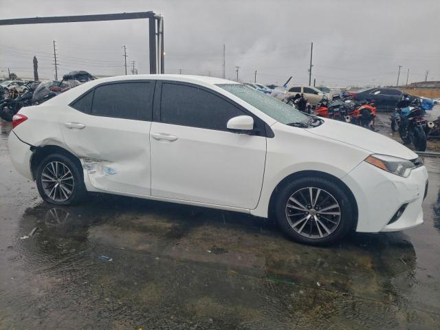 Toyota Corolla L Image 2