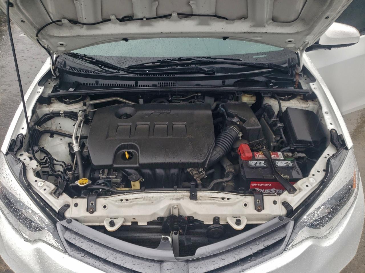 Toyota Corolla L Image 7