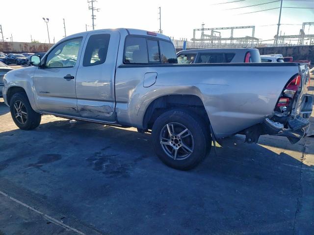 Toyota Tacoma Access Cab Image 4