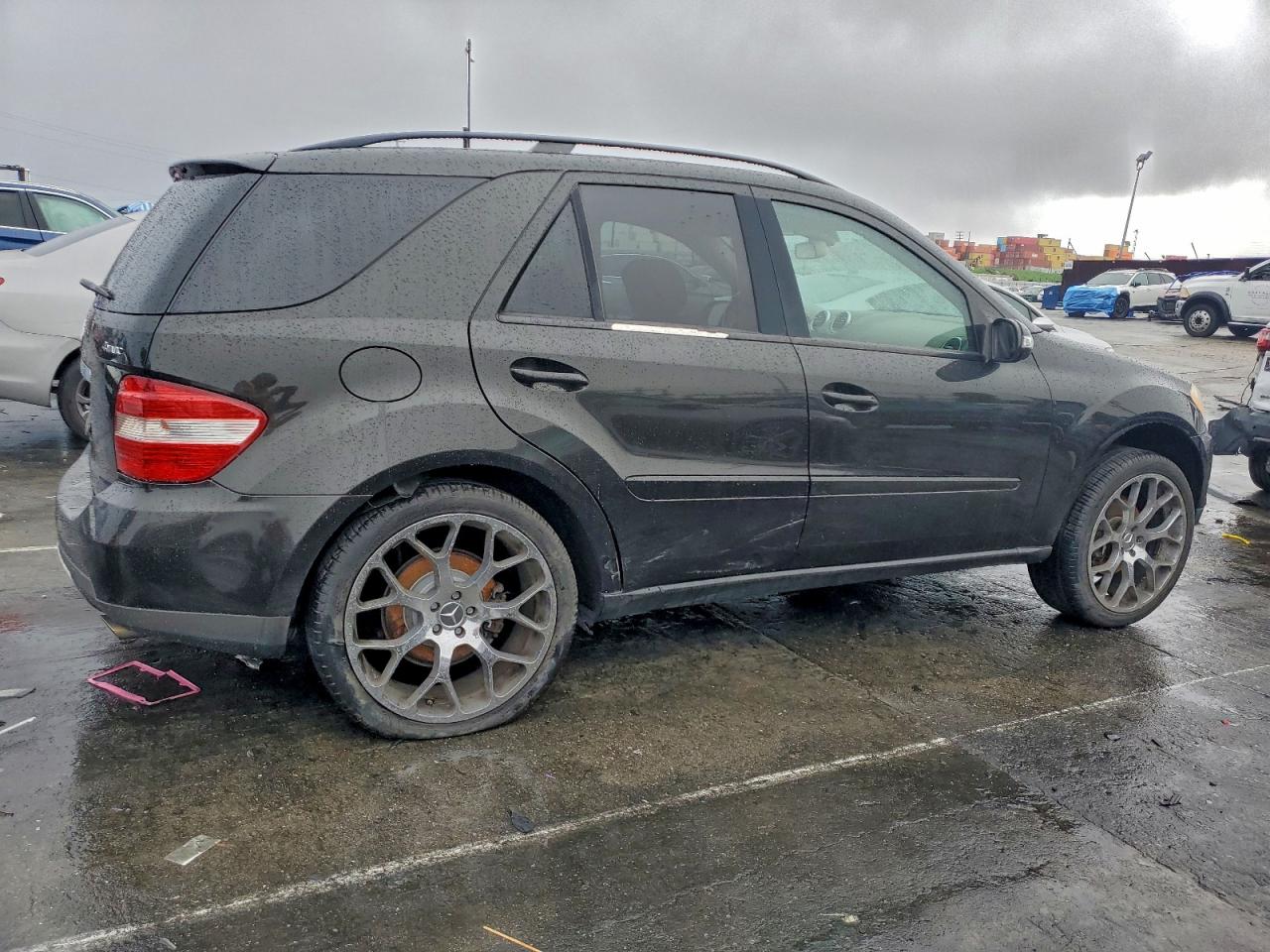 Mercedes-Benz M-Class 350 Image 7