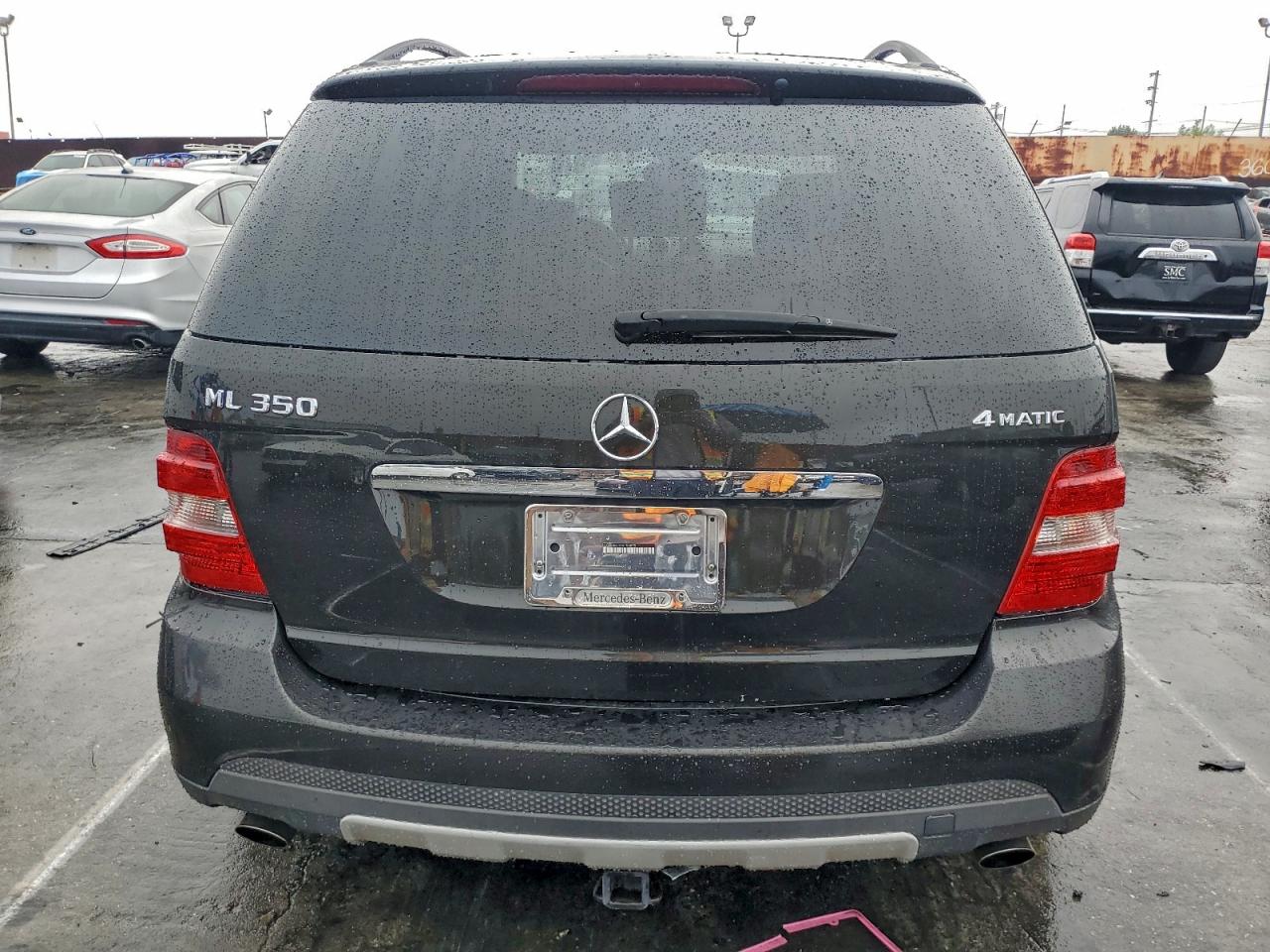 Mercedes-Benz M-Class 350 Image 5