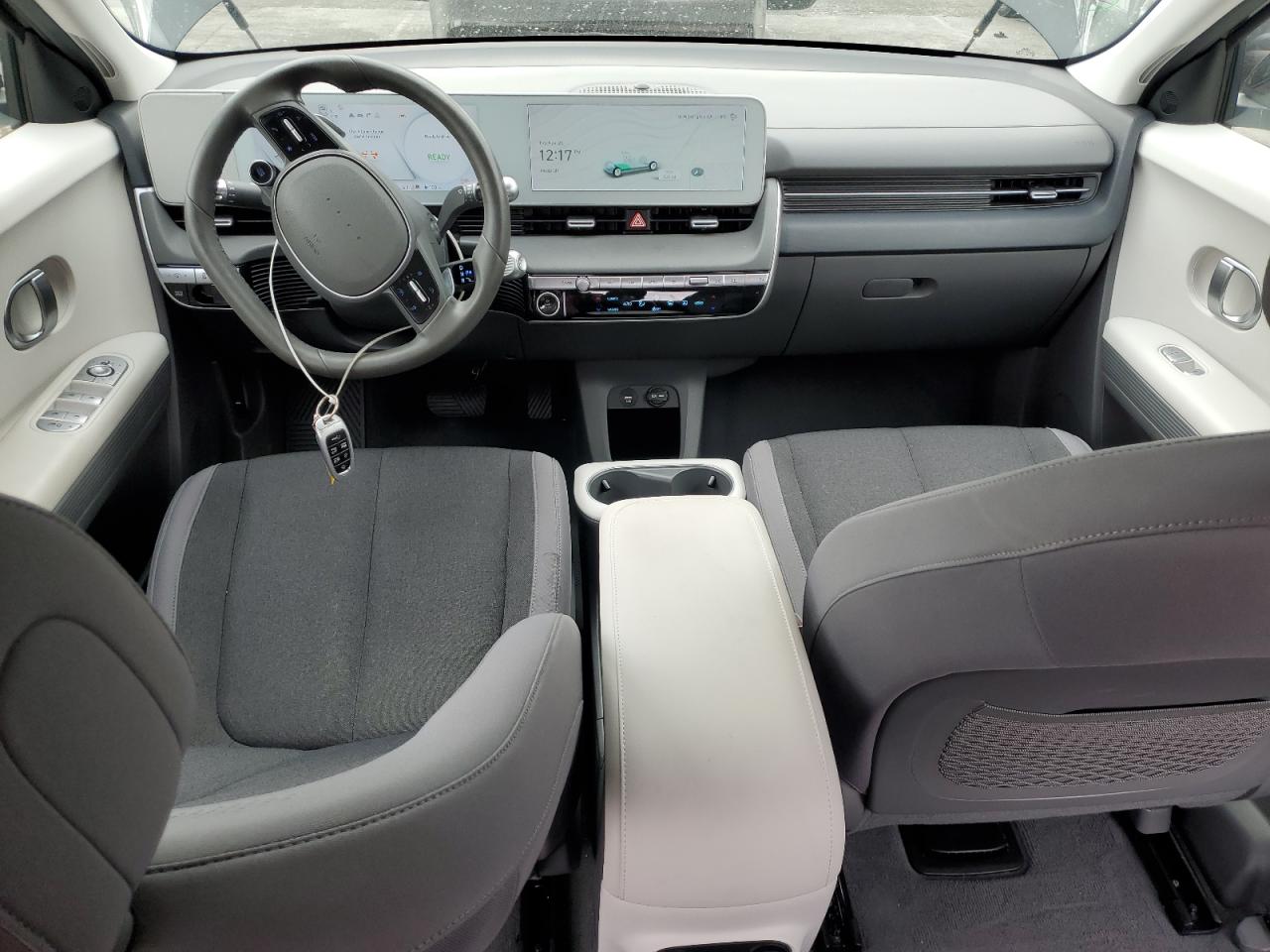 Hyundai Ioniq Sel Image 4