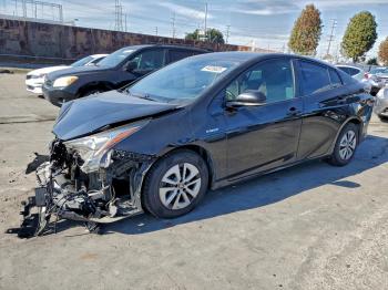  Salvage Toyota Prius