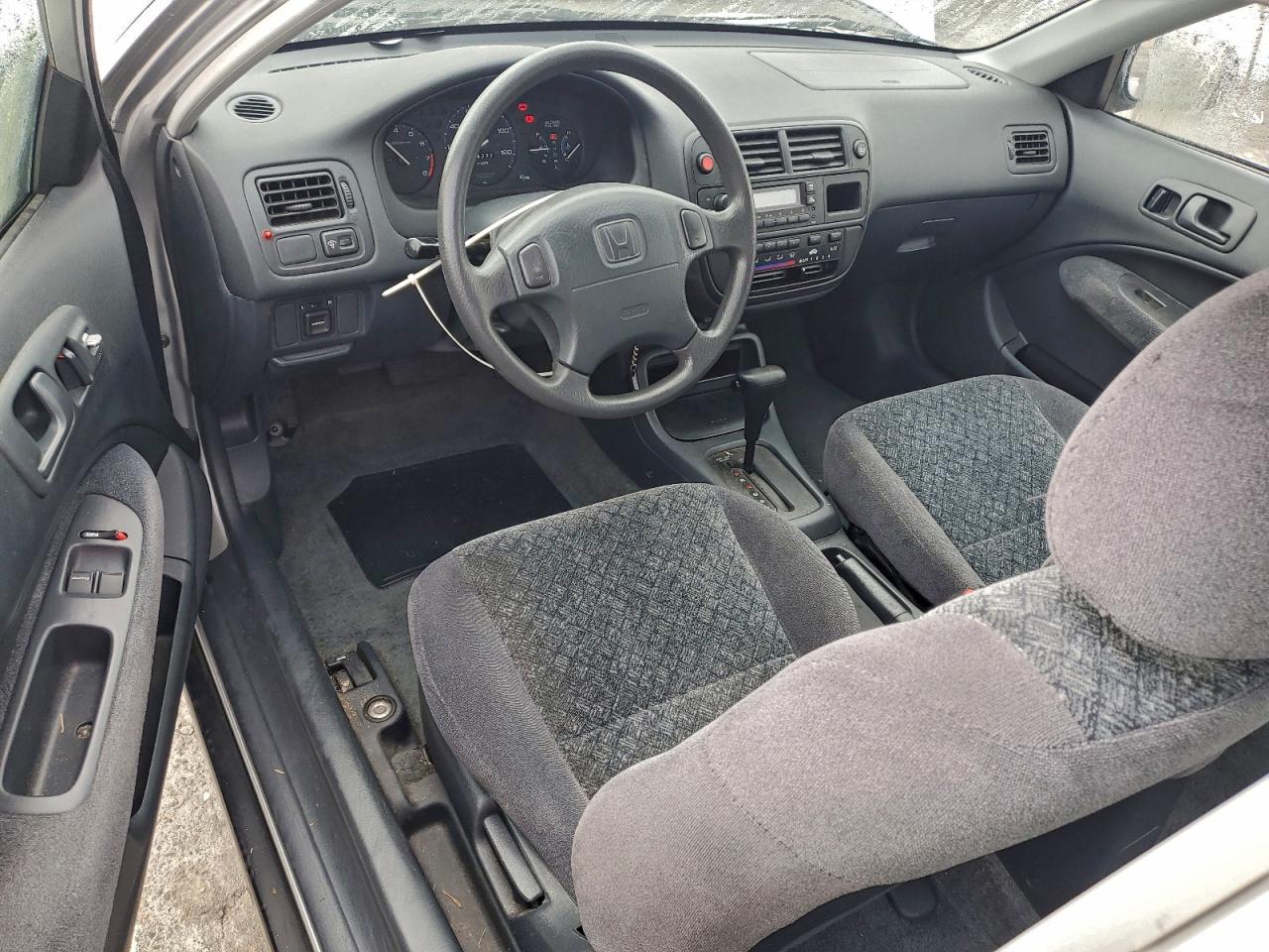 Honda Civic Hx Image 10