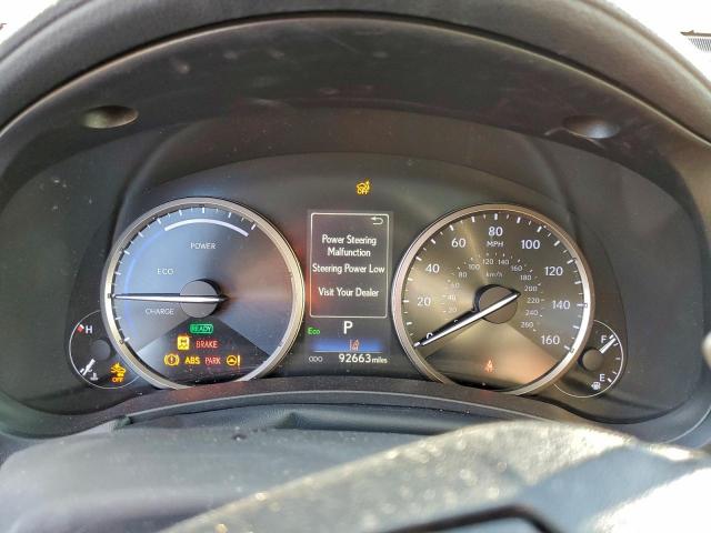 Lexus NX 300h Image 10