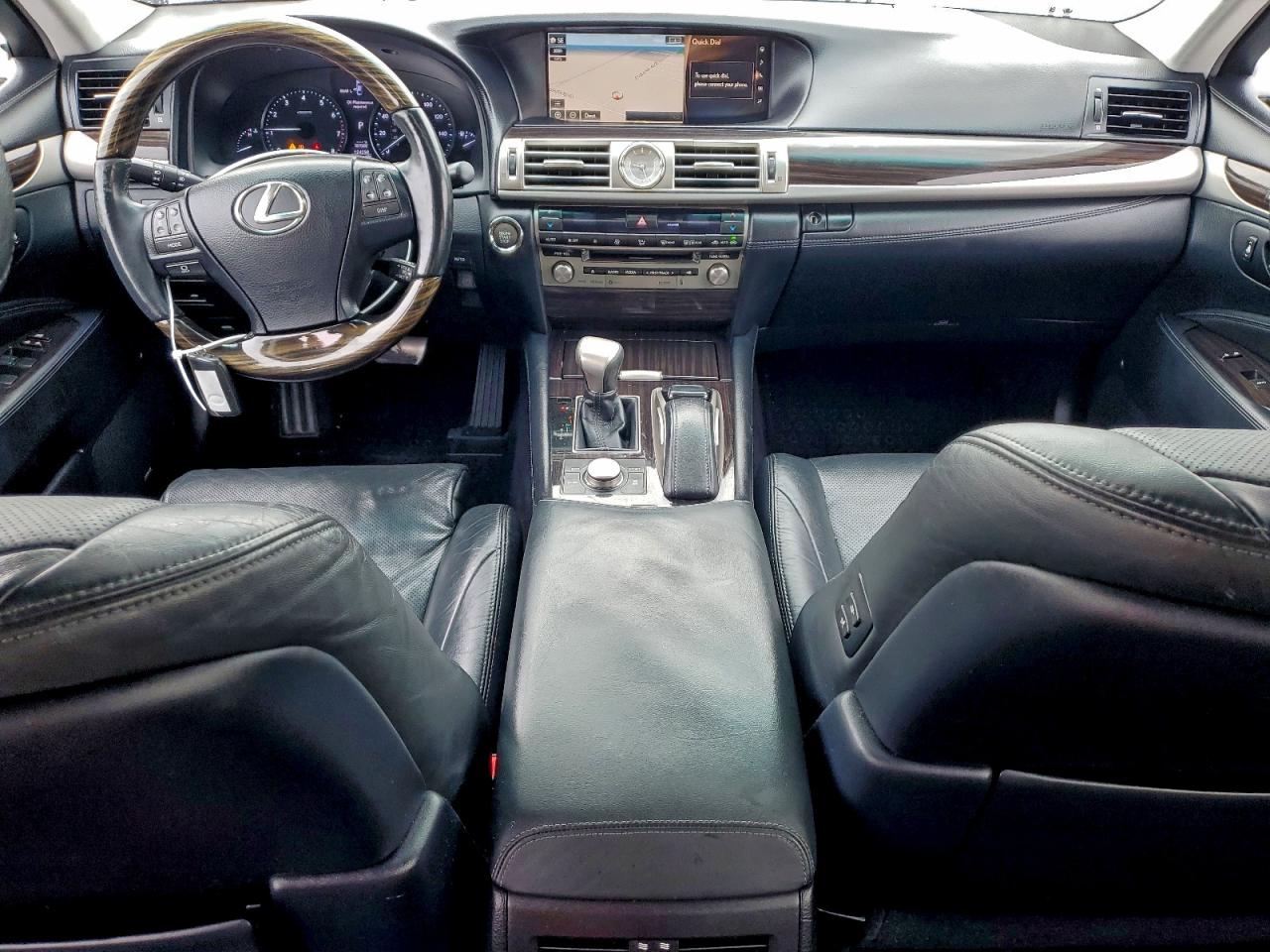 Lexus LS 460 Image 11
