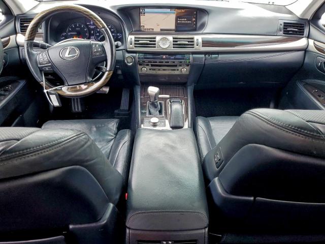 Lexus LS 460 Image 11