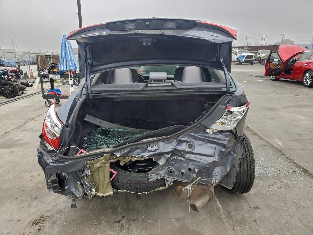 Toyota Corolla L Image 5