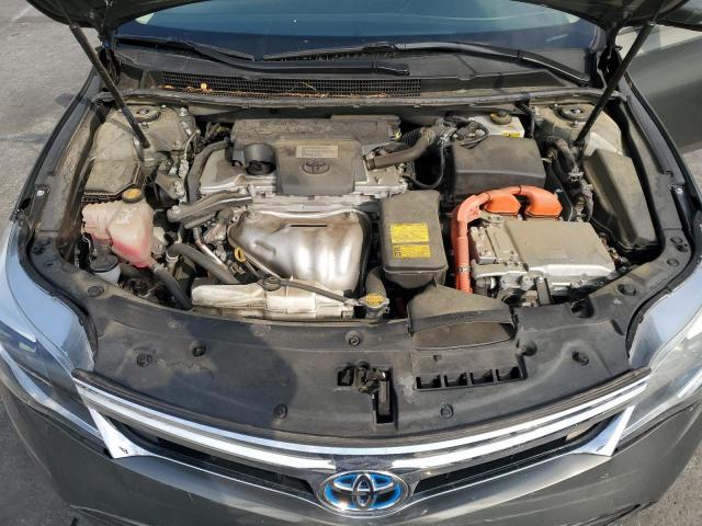 Toyota Avalon Hybrid Image 2