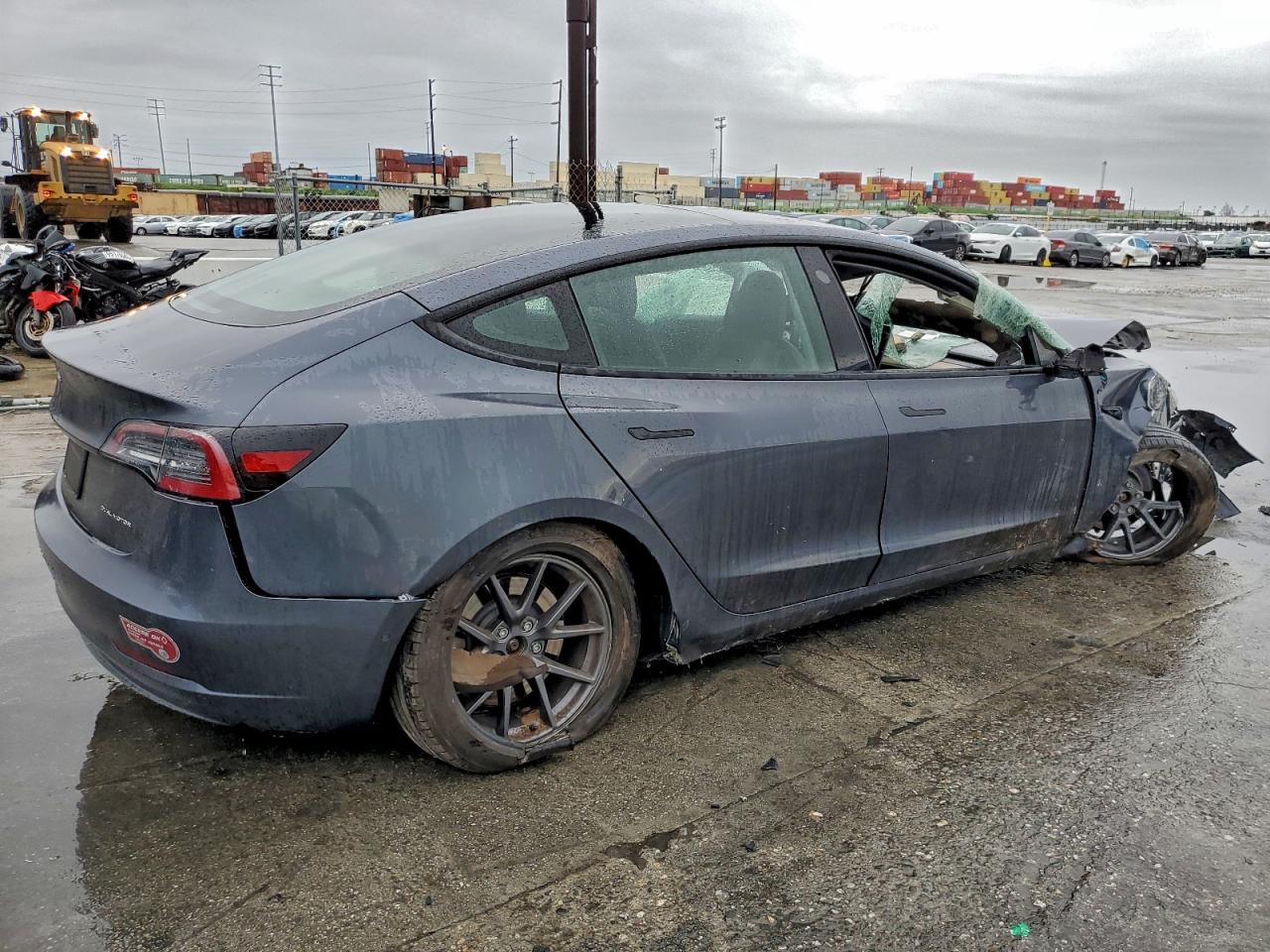 Tesla Model 3 Image 9