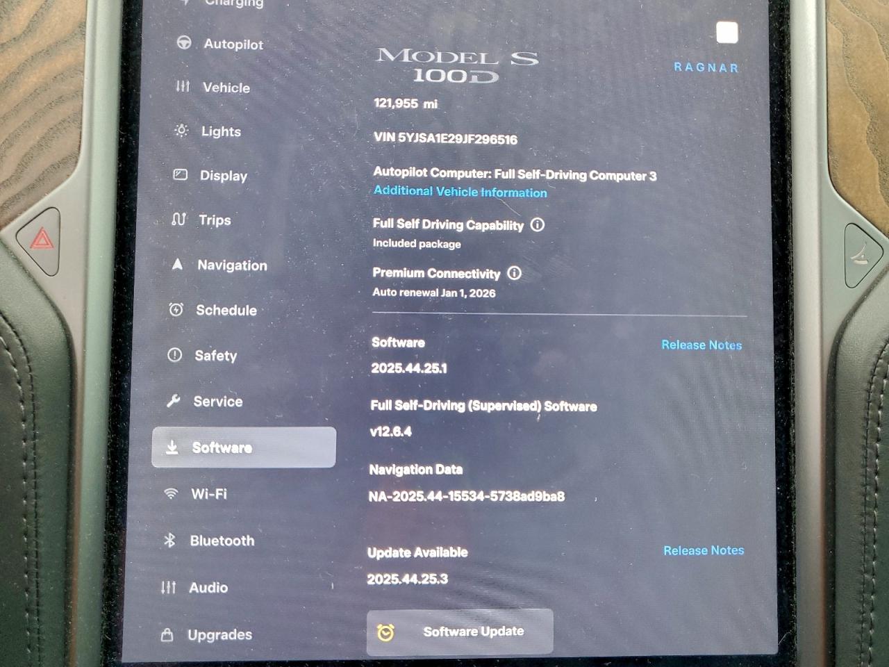 Tesla Model S Image 9