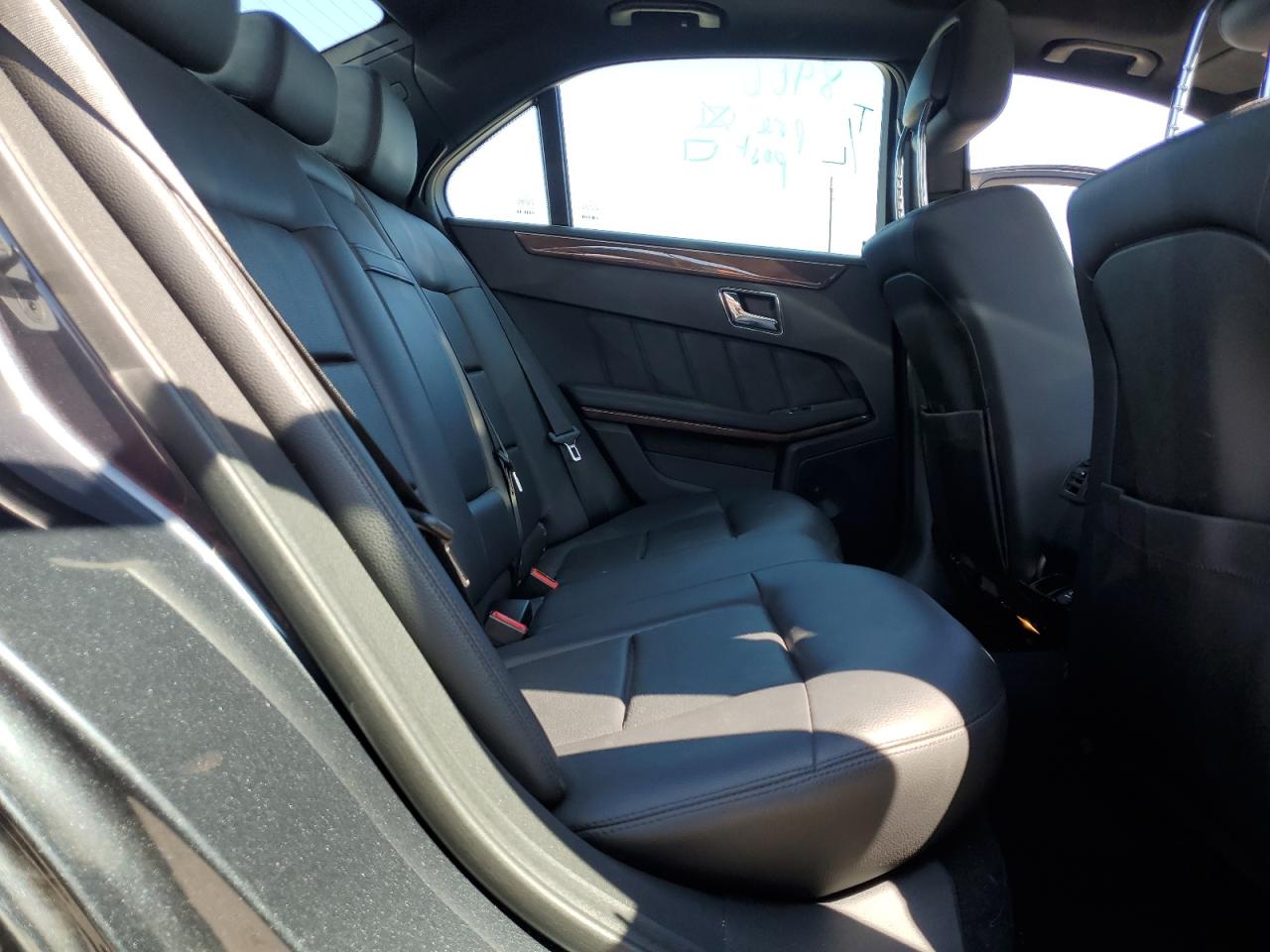 Mercedes-Benz E-Class 350 Image 7