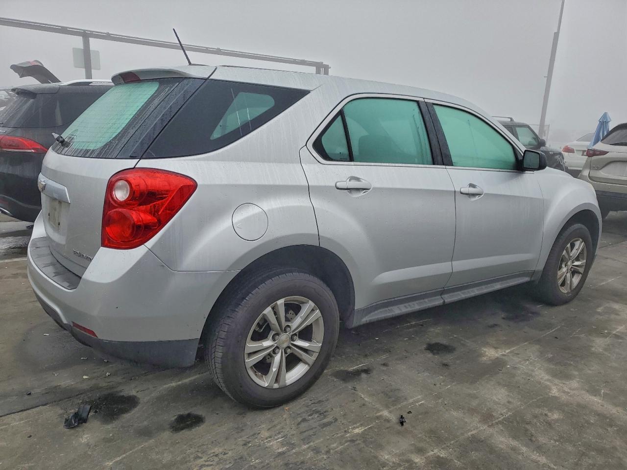 Chevrolet Equinox Ls Image 2