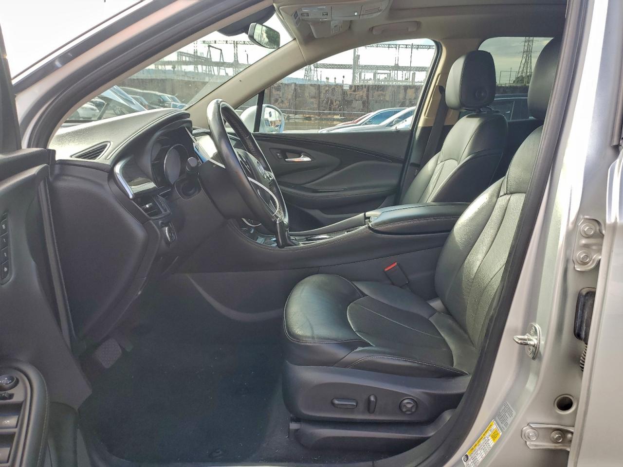 Buick Envision Essence Image 6