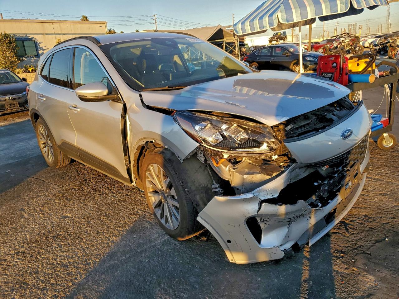 Ford Escape Titanium Image 9