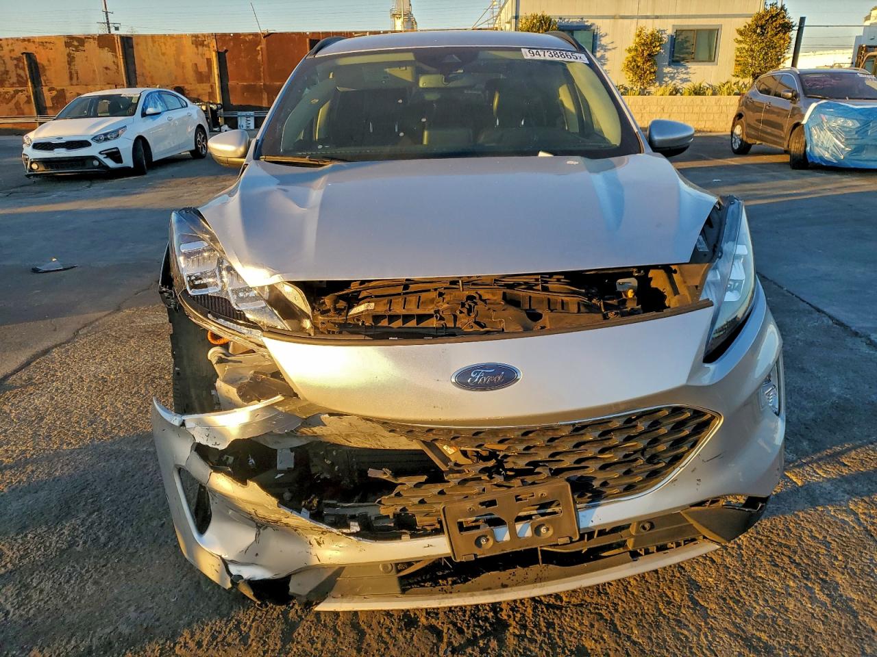 Ford Escape Titanium Image 2