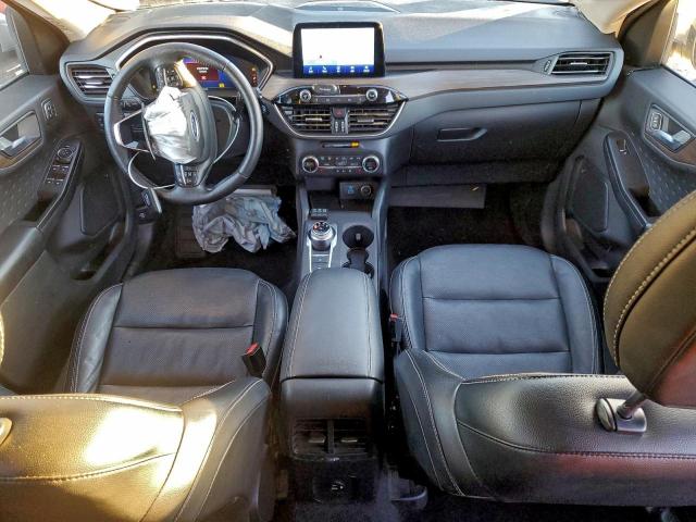 Ford Escape Titanium Image 10