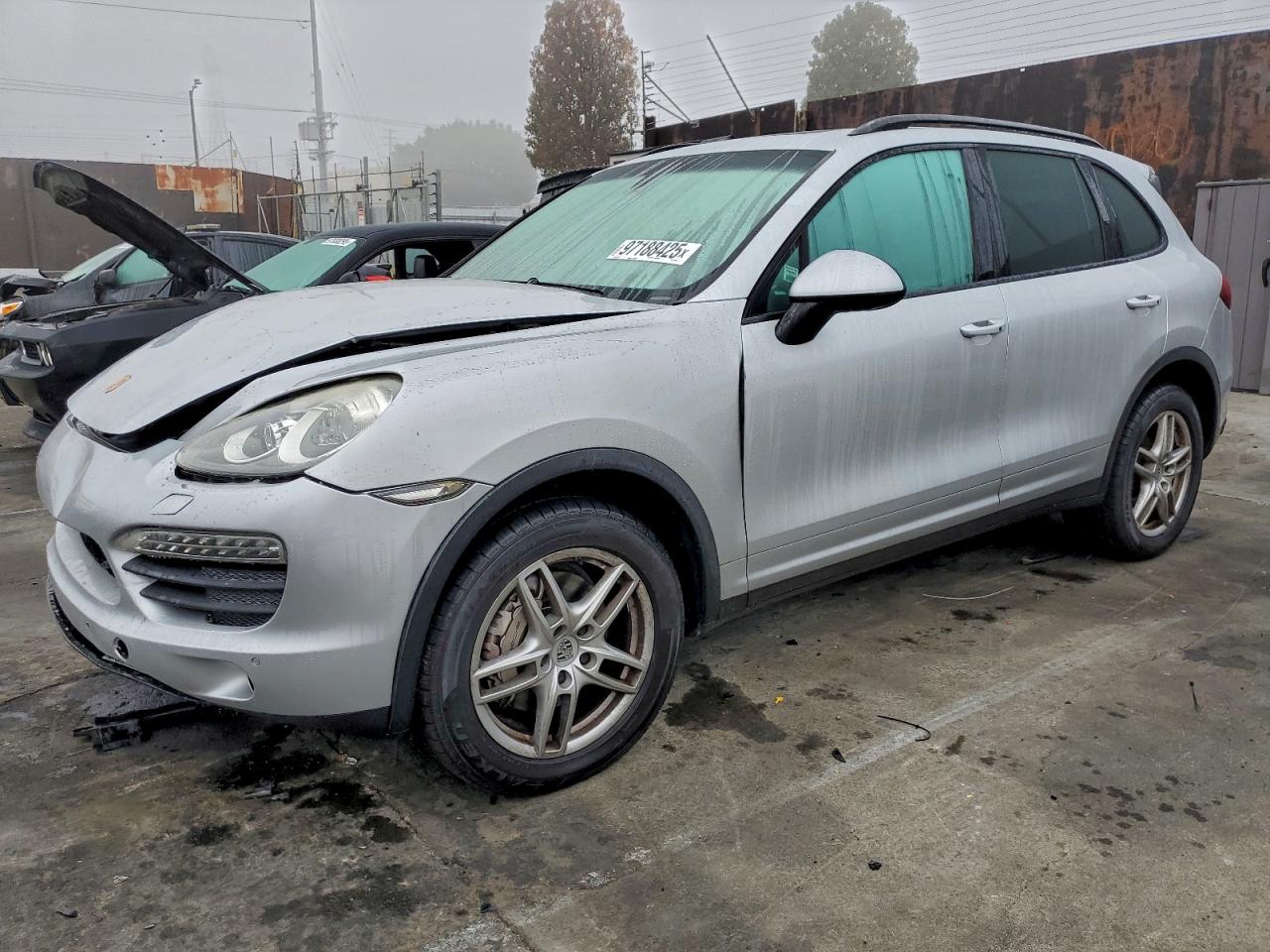 Porsche Cayenne S Image 1