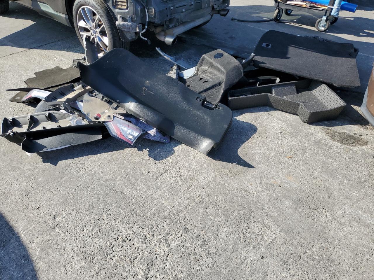 Ford Edge Titanium Image 9